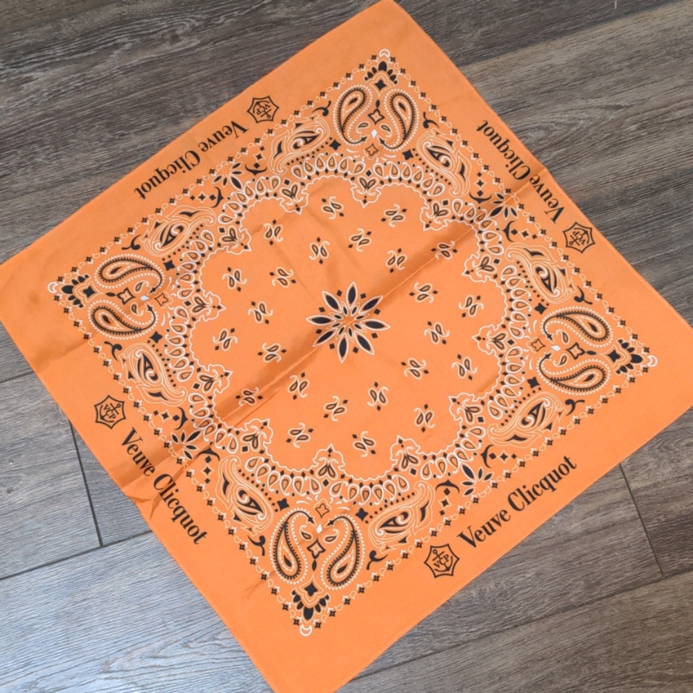 RARE!! NWOT Veuve Clicquot Scarf bandana